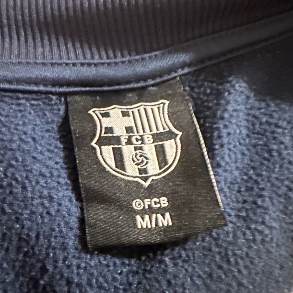 FCB Barca Soccer Warmup Jacket Medium 100% polyester AUTHENTIC gently worn - Picture 3 of 3